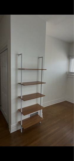 White & Wood Ladder Bookshelf – Great Condition