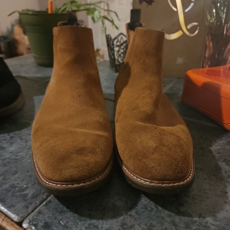 Two Pairs Men's Suede Dress Shoes