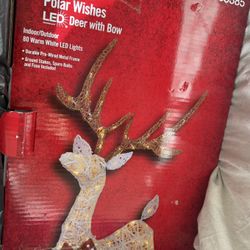 LED DEER WITH BOW