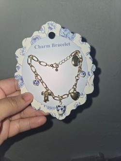Woman bracelet