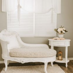 Fully Refurbished Vintage Cane Chaise Fainting Chair And Side Table