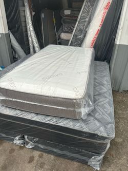 Twin Size Mattress And Boxspring 