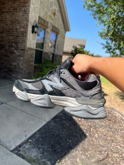 New Balance (Grey/Black) Size 8.5