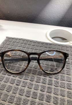 Oakley glasses (no perscreption)
