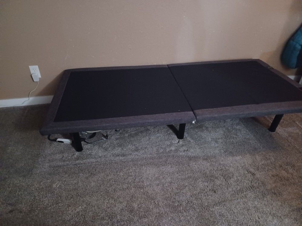 Lucid L600 Adjustable Bed Base Twin XL