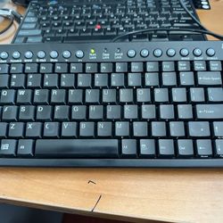 Adesso Mck-91 Ps/2 Ps2 Keyboard