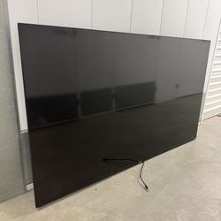 70 Inch On Roku tv Brand New