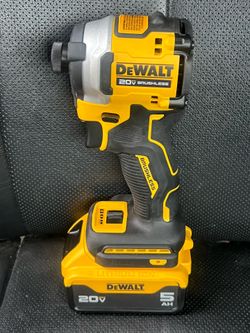 Dewalt 20v atimic impact deiver with 5.0ah battery