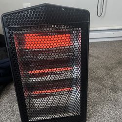 Very safe censored area heater
