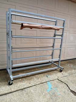 Multimedia 8 rack holder