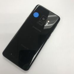 Samsung galaxy s9 unlocked , sold with store warranty 