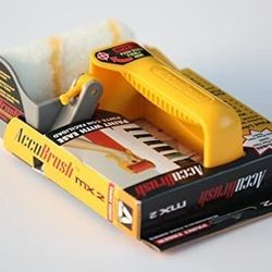 Accubrush XT Deluxe Kit with MX Edger - *NEW in Box*.  Ideal For Painters, Handyman Jobs