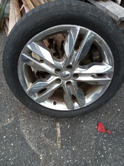 245/50 -20 Ford Escape 2014 Free