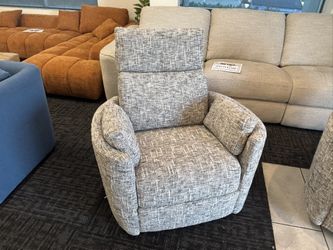 Brand New Super Comfy Fabric Electric Recliner Single Seater With USB & Type-C Ports