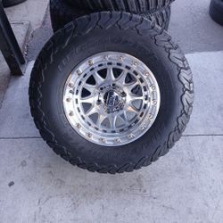 17x9 6x139  6x135 Kmc  Con Yanta  Usada 285 70 17 Bf Goodrich 