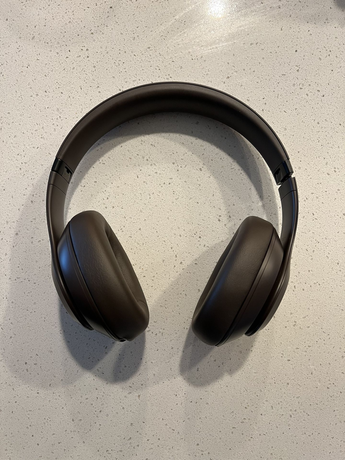 Beats Studio Pro Brown