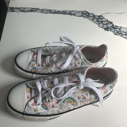 like new shose Converse All star size 12.5, Tully and Monterey 