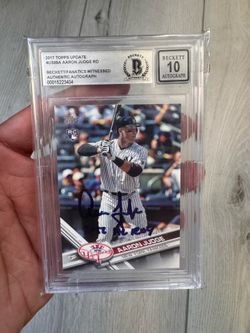 2018 Topps Update Aaron Judge RC ROY Inscription BGS 10 POP 1
