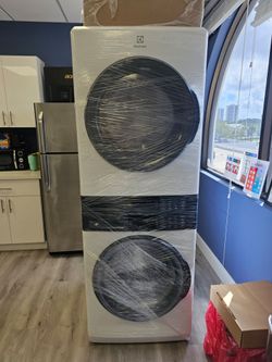 Electrolux Stacked Washer Dryer Unit
