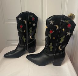 Brand new Women’s black multi western boots size 10