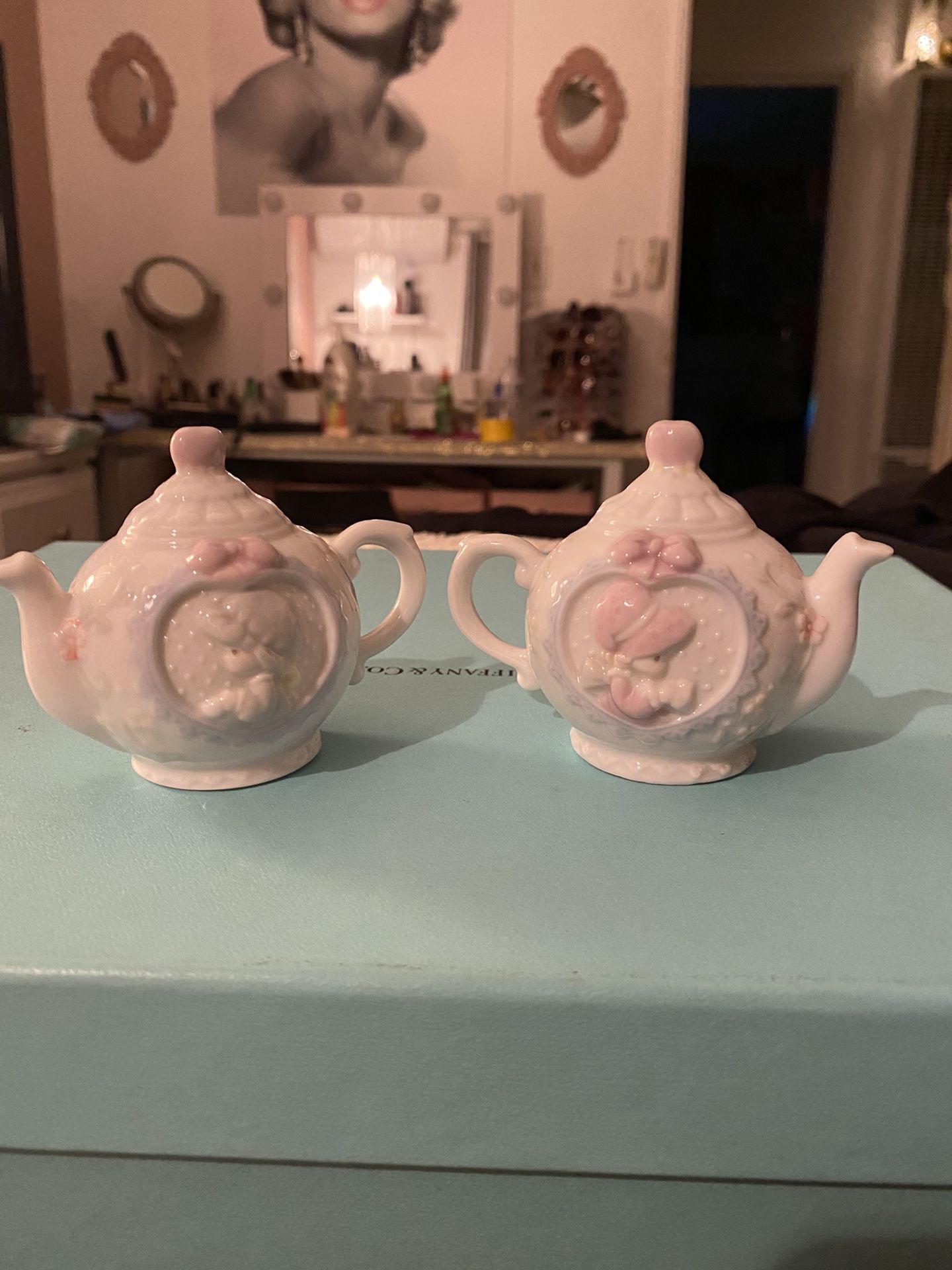 Two precious moments decoration miniature tea pots