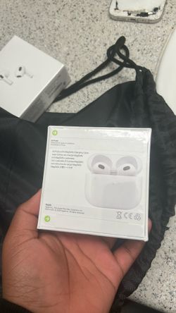 AirPod 3s