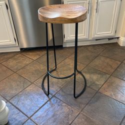 Barstool