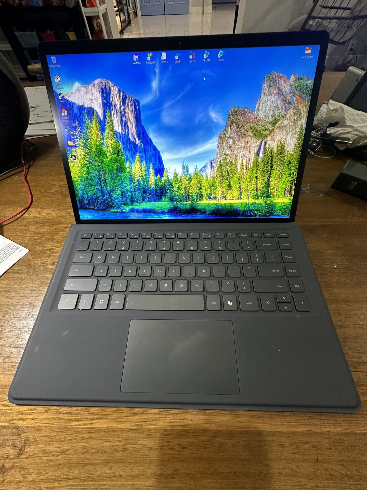 Minisforum V3 14" 3-in-1 Tablet With AMD Ryzen 8840U