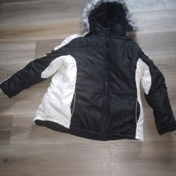 Used In Good Condition Size 2 x  Women's  Snow Jacket 