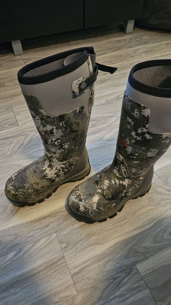 Size 7 Lacrosse BOOTS