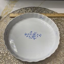 Fyrklovern Jackie Lynd - CLASSIC - 9" Quiche / Pie Dish - Blue Floral on White