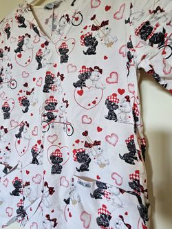 TOP NURSE SCRUBS SELLING AS BULK