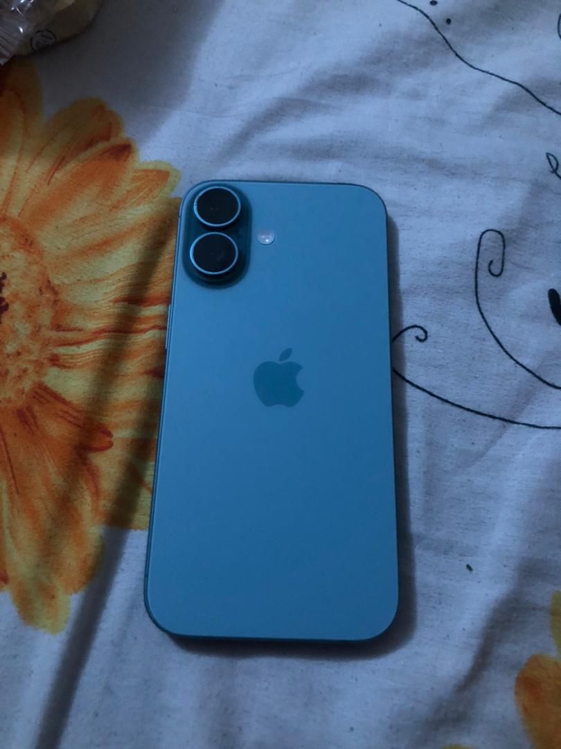 iPhone 16 128GB Like New