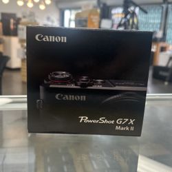 Canon G7x II Camera New 