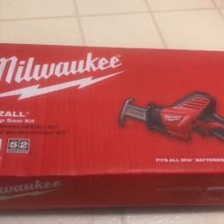 Milwaukee M12 12-Volt Lithium-Ion HACKZALL Cordless Reciprocating Saw Kit with One 1.5Ah Batteries, Charger and Tool Bag