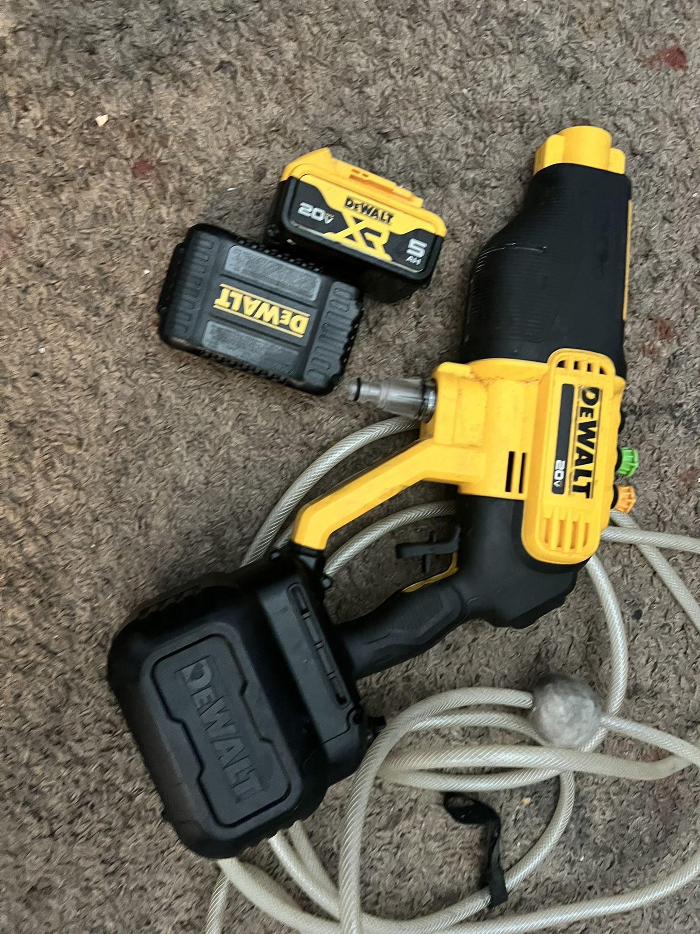 Dewalt pressure GUN