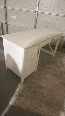 Free White Desk