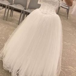 David’s bridal dress