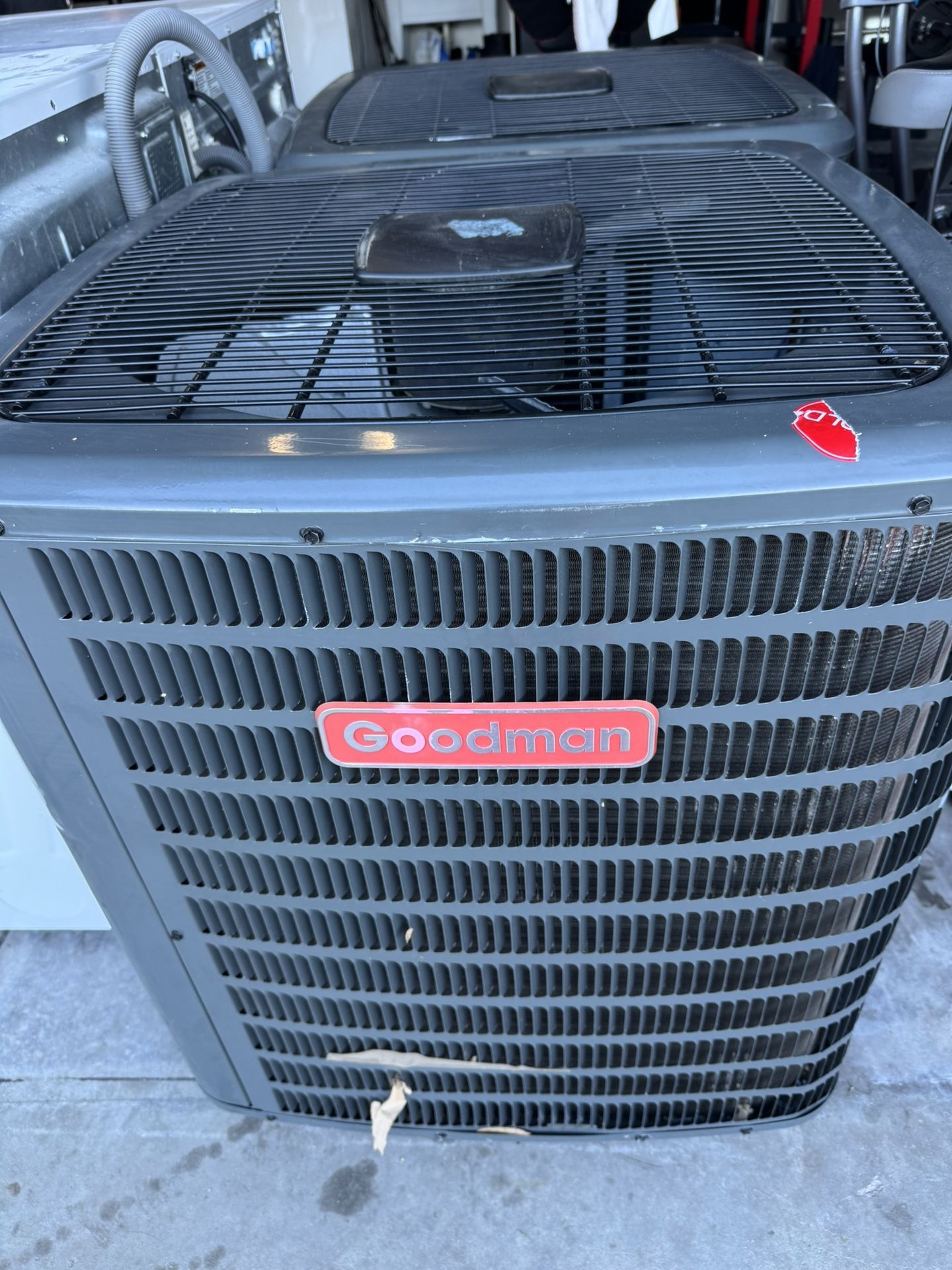 Goodman Condensador de aire Y Aire acondicionado 2 toneladas Trane