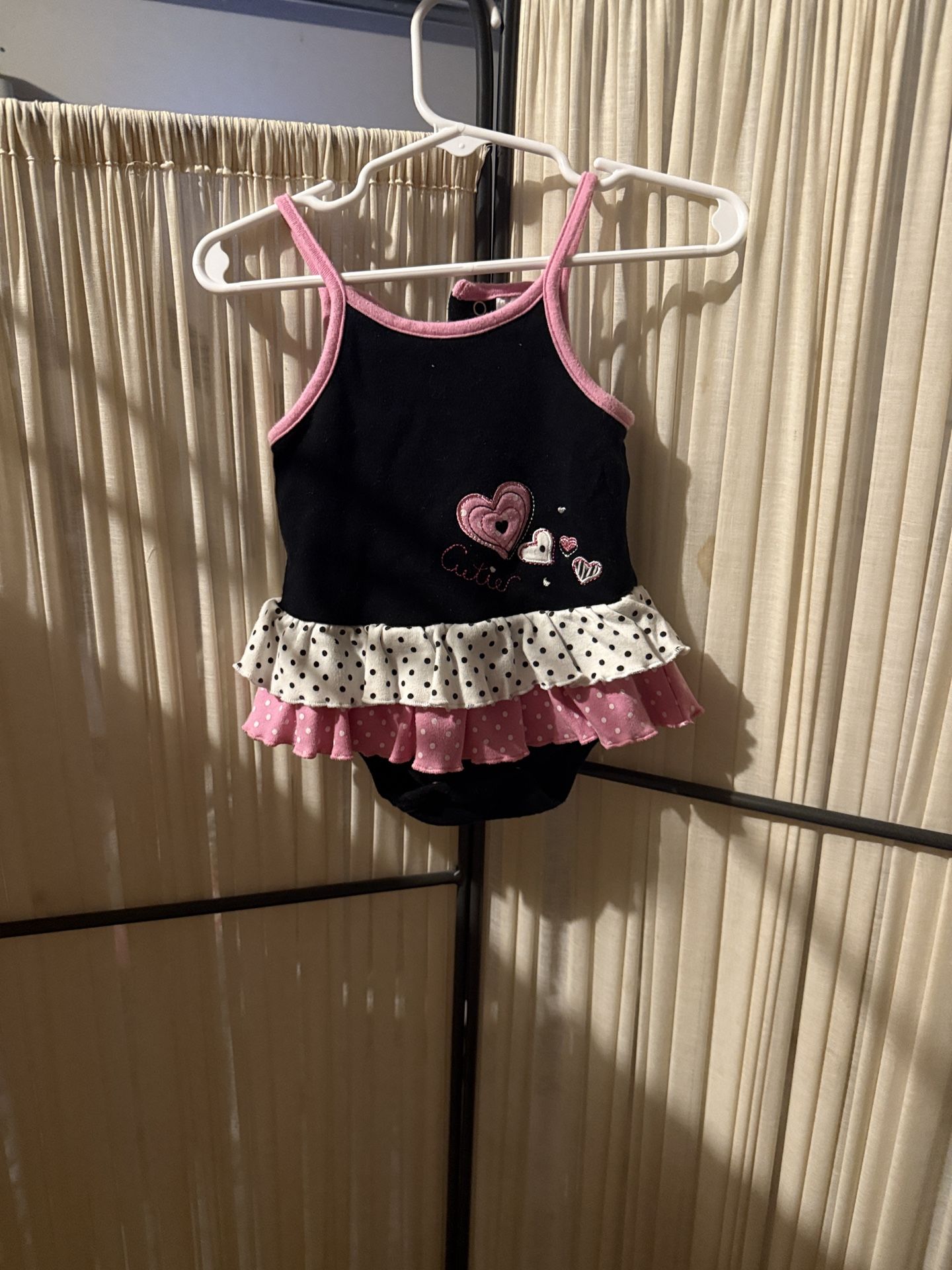 Baby essentials onesie With Hearts Size 3 Months