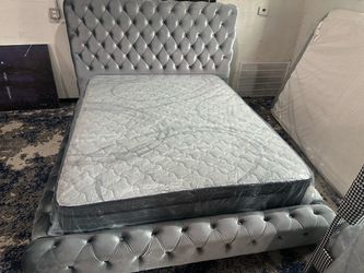 New 12” Queen Hybrid Mattress - $0 Down Financing Options, Same Day Delivery Available!