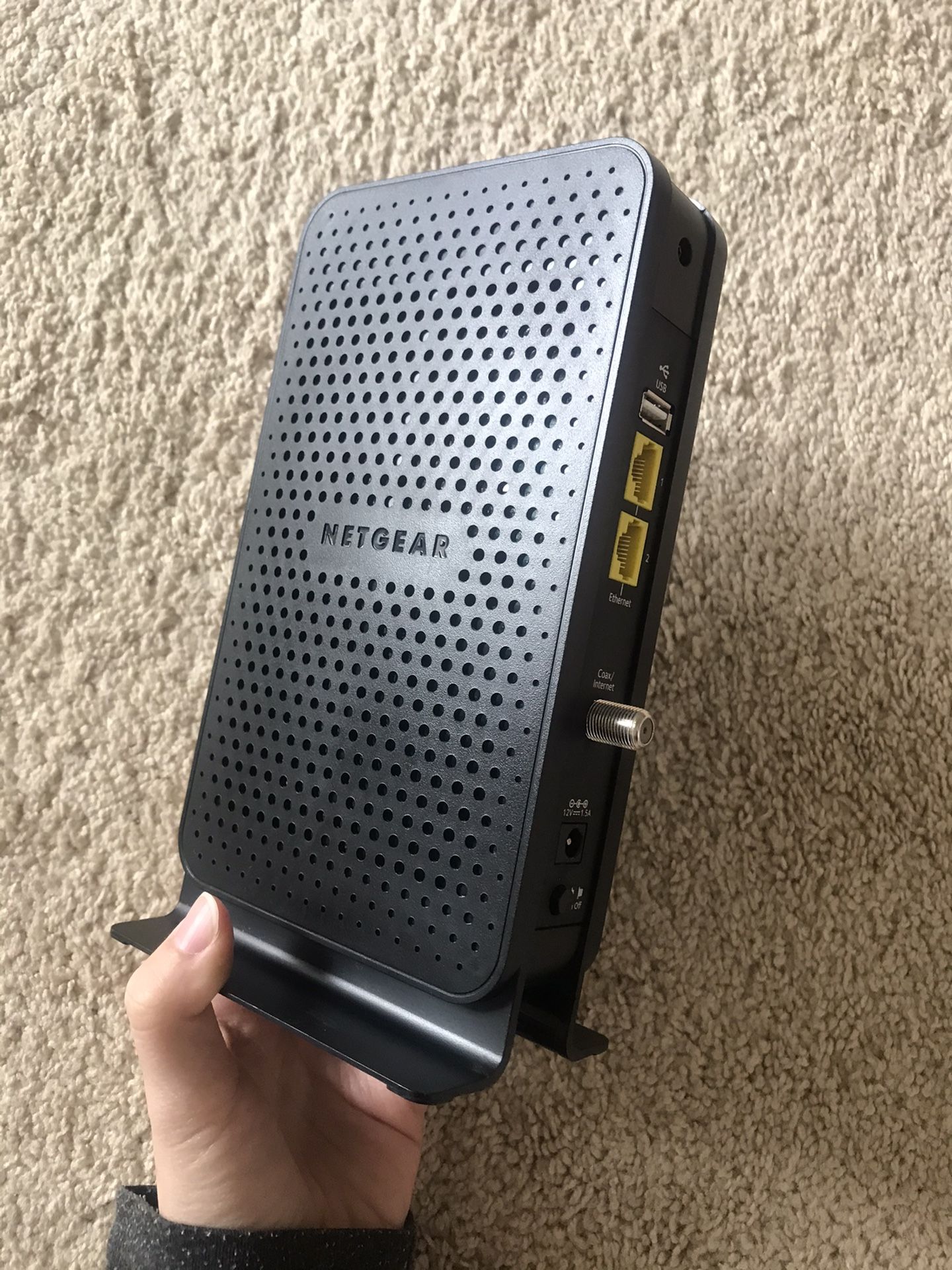 Netgear WiFi cable modem router 2 in 1