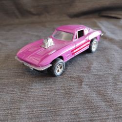 1963 Chevrolet Corvette Toy Model 
