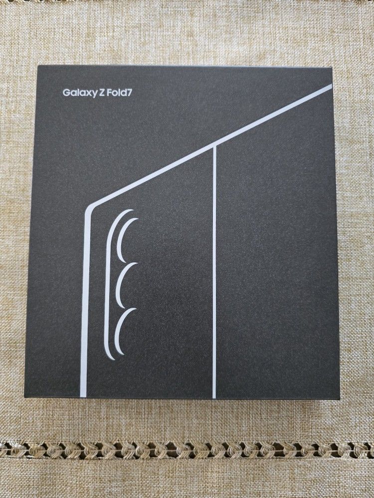 Samsung Galaxy Z Fold 7 512GB *UNLOCKED* LIKE NEW
