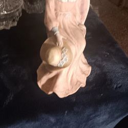 Lladro ? Ceramic Figurine