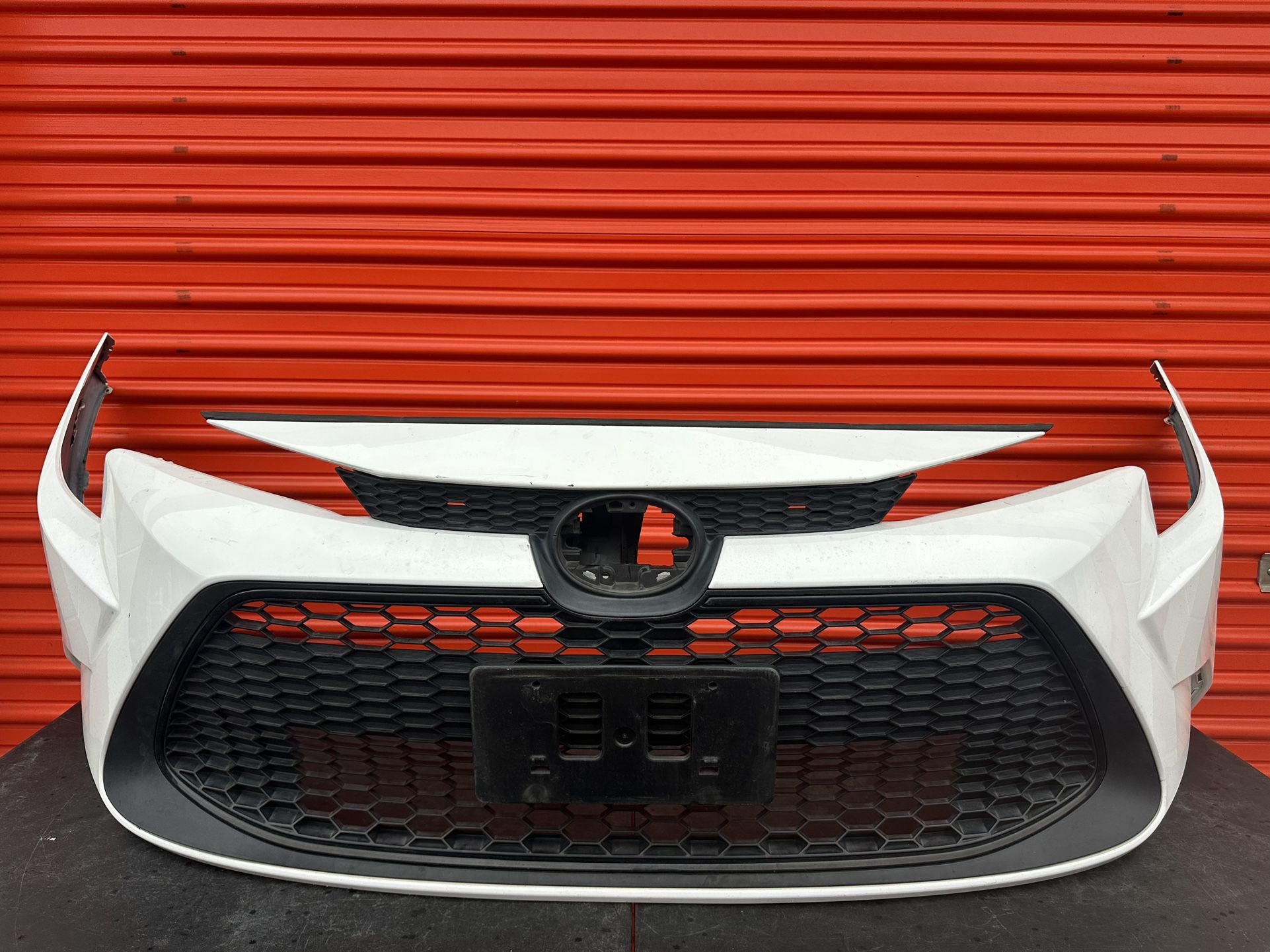 2020-2022-2023-2024 Toyota Corolla Front Bumper Complete Oem