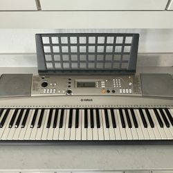 Yamaha keyboard PSR-E313