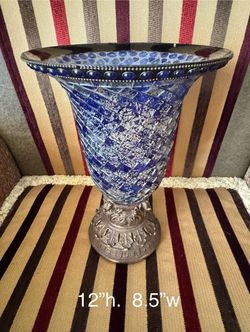 Glass vase