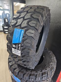 New set of tires gladiator mud terrain 35 1250 17 lt