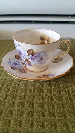 Royal Vale tea cup